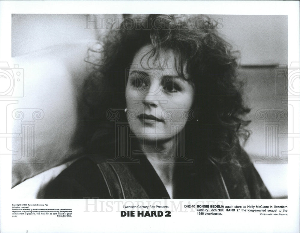 1990 Press Photo Bonnie Bedelia stars DIE HARD 2 - Historic Images