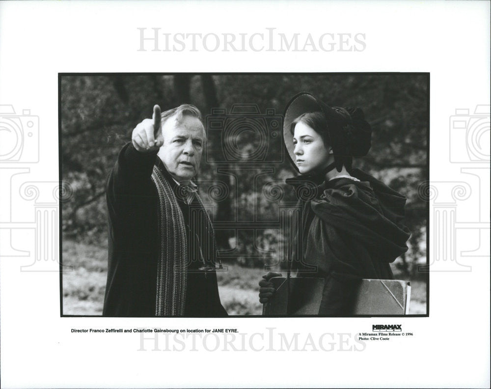 1996 Press Photo Director Franco Zeffirelli &amp; Charlotte Gainsburg in &quot;Jane Eyre&quot; - Historic Images