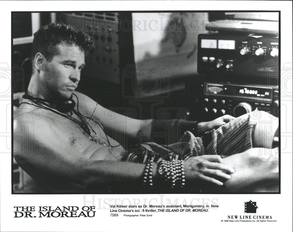 1996 Press Photo Val Kilmer stars in &quot;The Island of Dr. Moreau&quot; - Historic Images