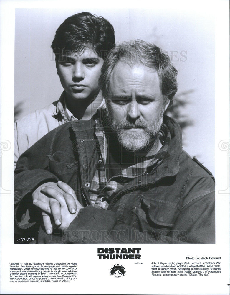 1988 Press Photo Distant Thunder John Lithgow Ralph Macchio - Historic Images