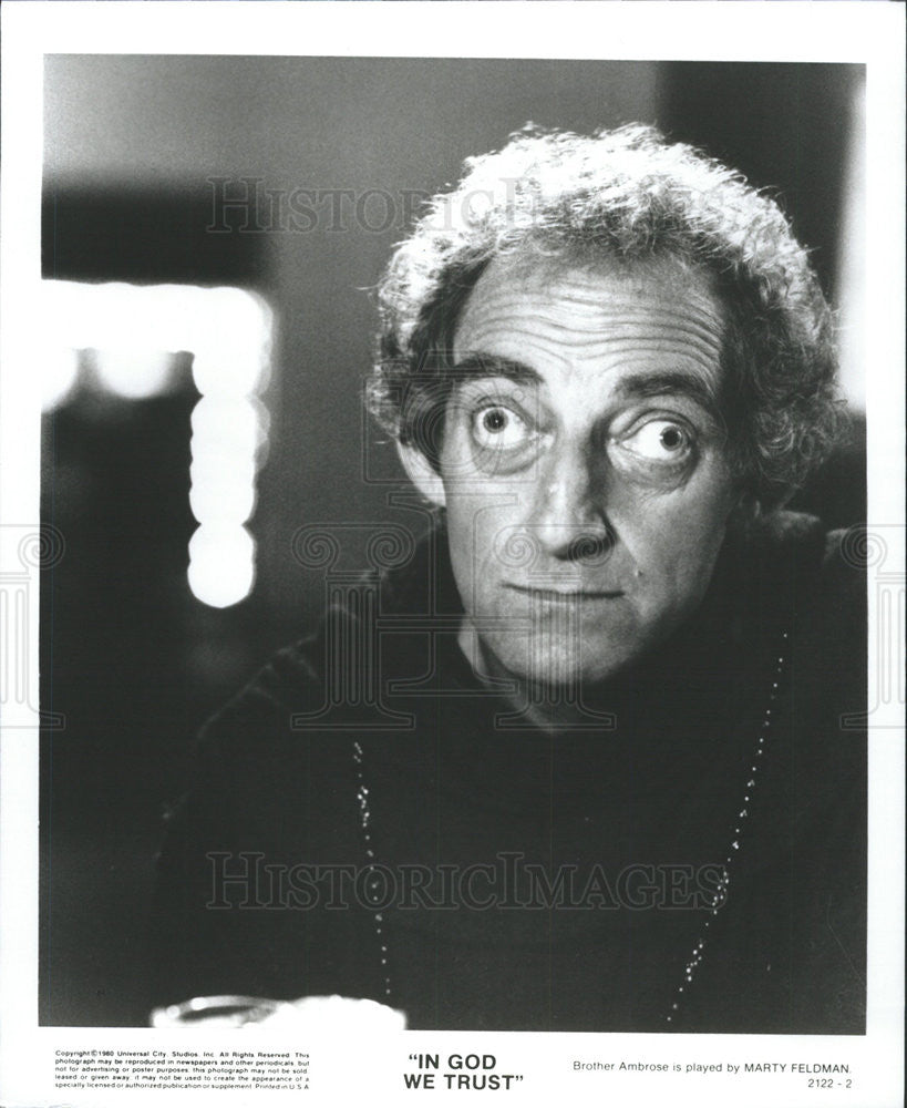 1980 Press Photo Marty Feldman in "In God We Trust" - Historic Images