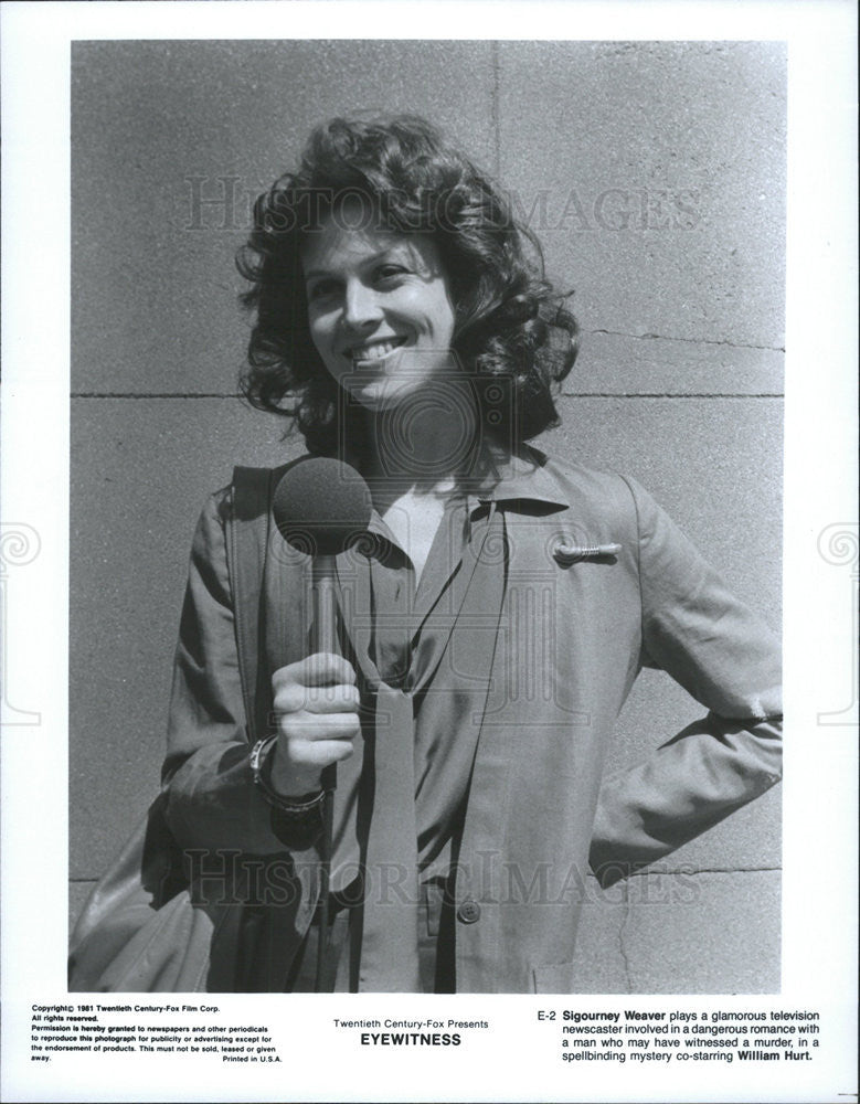 1981 Press Photo EYEWITNESS star Sigourney Weaver plays glamorous TV newscaster - Historic Images