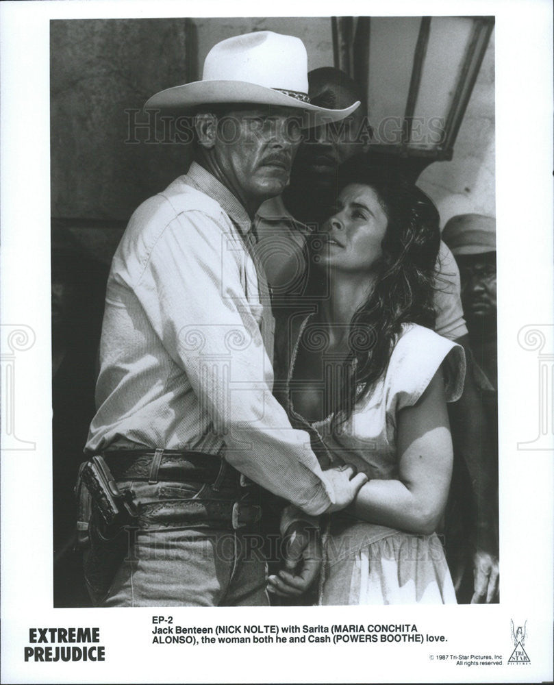 1987 Press Photo Nick Nolte and Maria Conchita Alonso in&quot;Extreme Prejudice&quot; - Historic Images