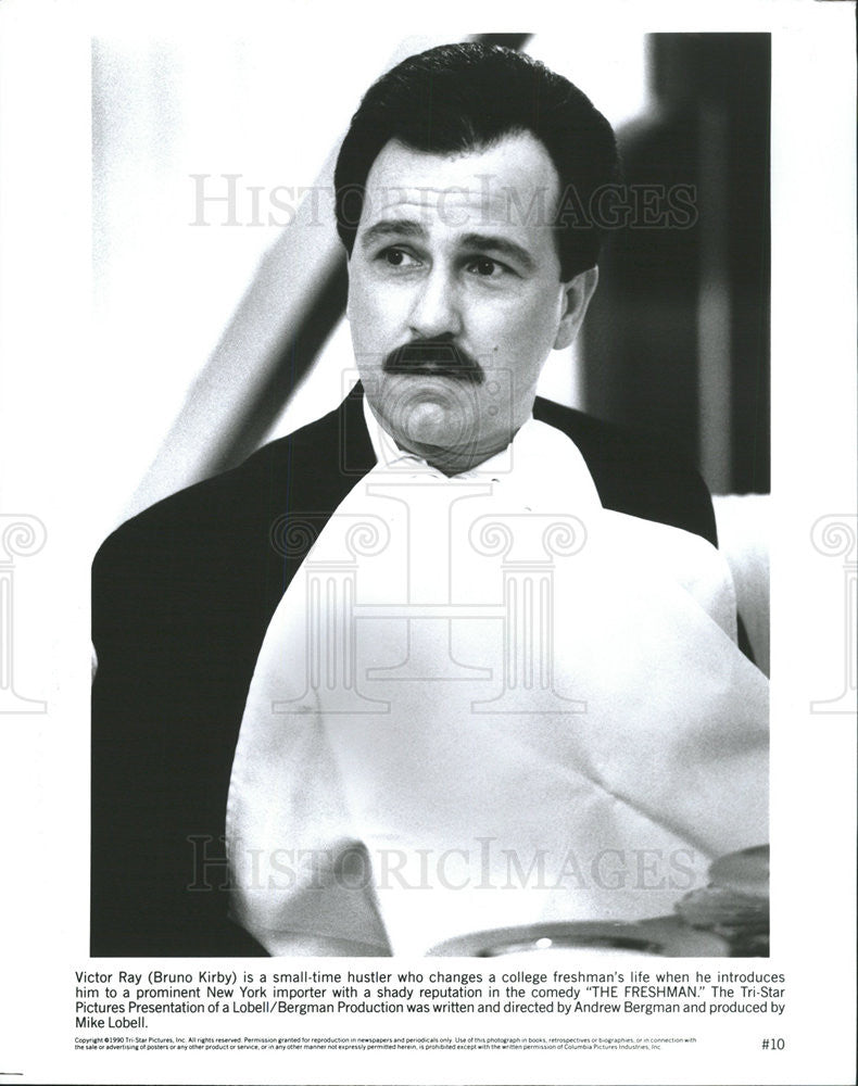 1990 Press Photo Actor Bruno Kirby Starring As Victor Ray In "The Freshman" - Historic Images