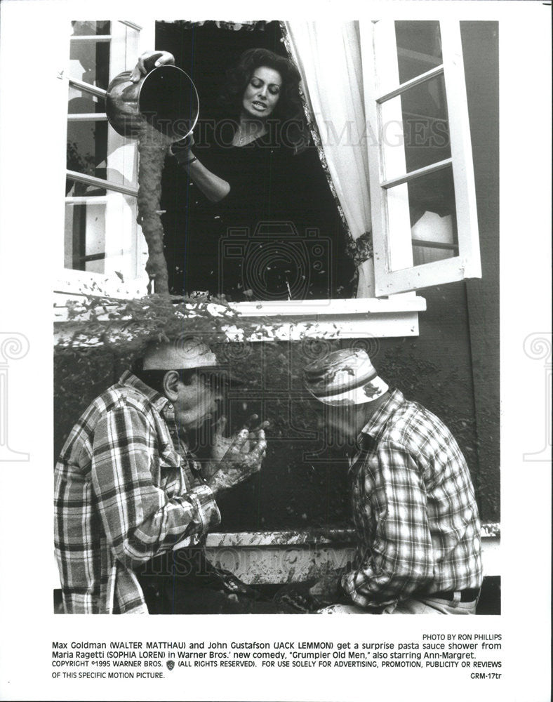 1995 Press Photo Walter Matthau, Jack Lemmon, Sophia Loren in "Grumpier Old Men" - Historic Images