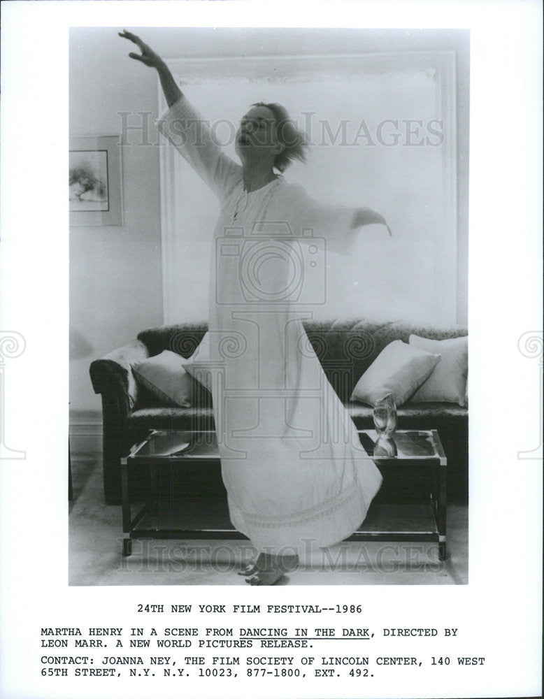 1986 Press Photo Martha Henry in &quot;Dancing In The Dark&quot; - Historic Images