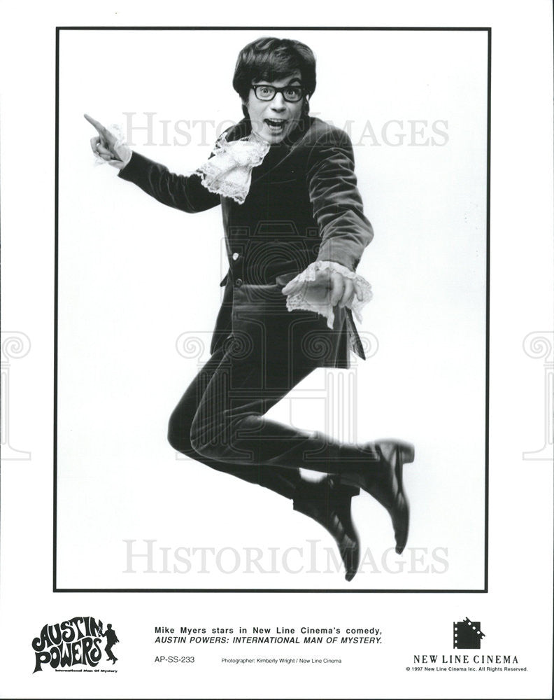 1997 Press Photo Mike Meyers in &quot;Austin Powers&quot; - Historic Images