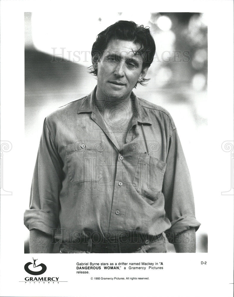 1993 Press Photo Actor Gabriel Byrne - Historic Images