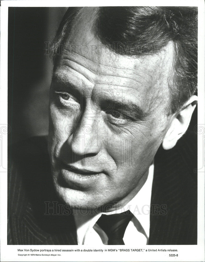 1978 Press Photo Max Von Sydow Actor Brass Target - Historic Images