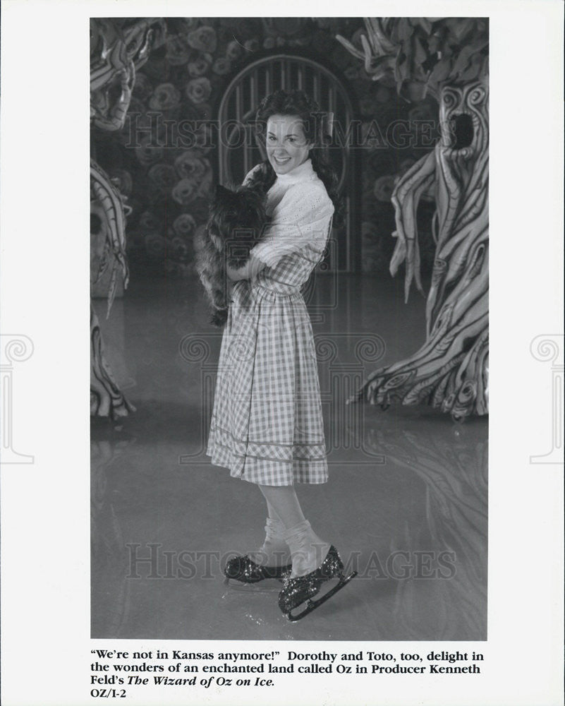 Press Photo Kenneth Feld&#39;s The Wizard of oz on ice - Historic Images