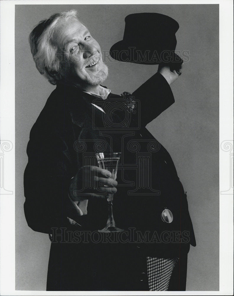 1995 Press Photo William Hutt from the play &quot;The Merry Wives of Windsor&quot; - Historic Images