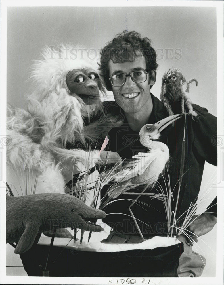 Press Photo Puppeteer Hobey Ford and his puppets - Historic Images