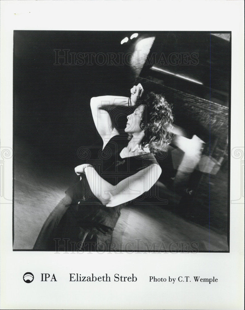 Press Photo Elizabeth Streb American choreographer, performer, and teacher - Historic Images