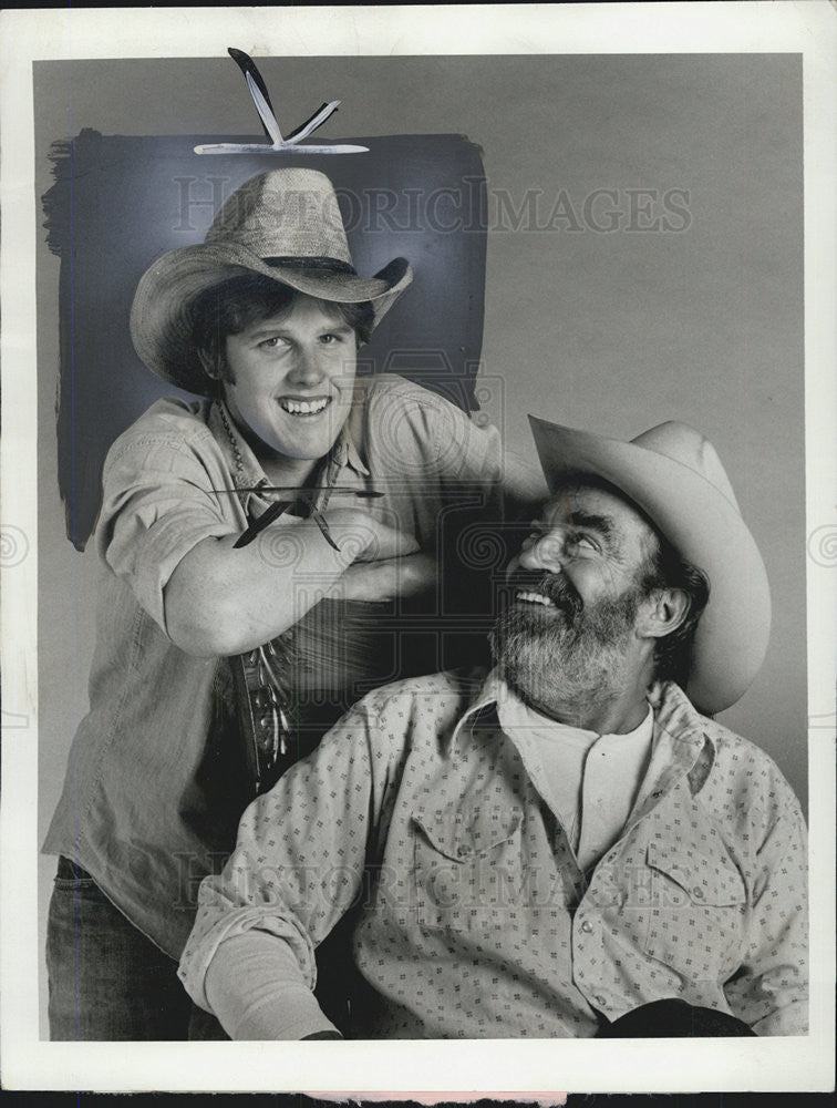 1974 Press Photo Jack Elam Gary Busey THE TEXAS WHEELERS - Historic Images