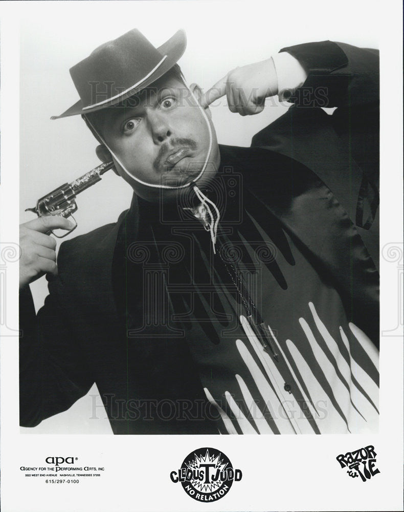 Press Photo Comedian Cledus T Judd Wearing Small Cowboy Hat With Gun - Historic Images