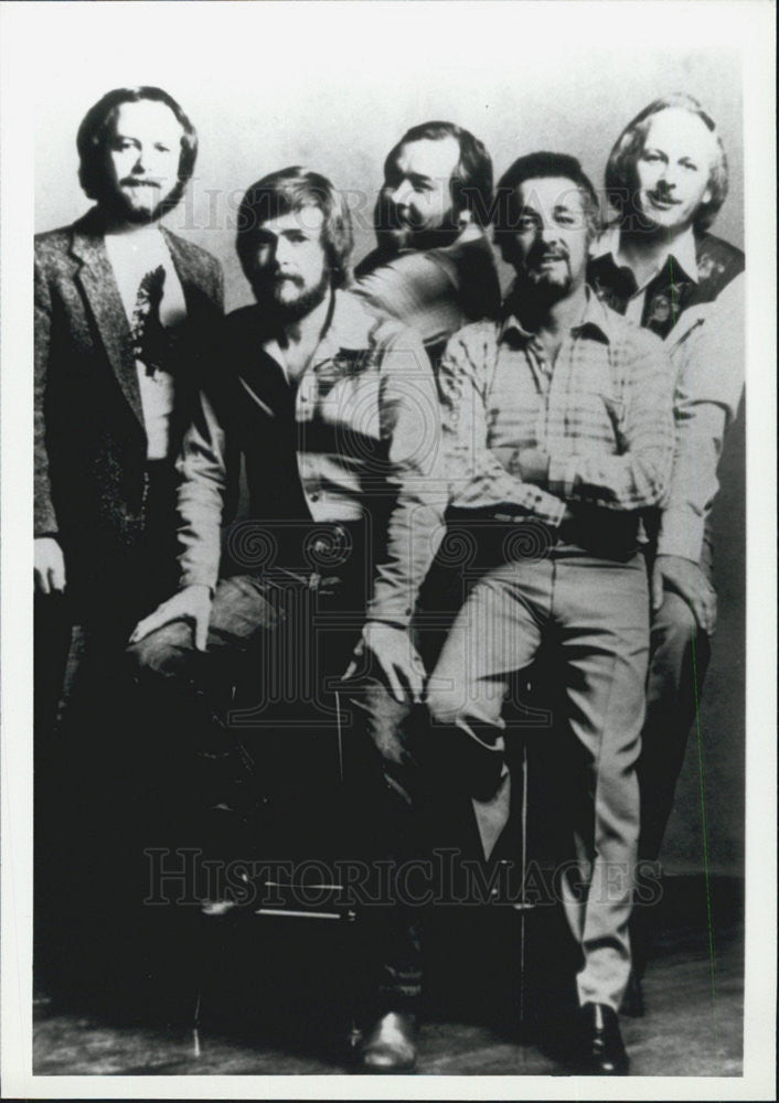 Press Photo Musical Group Five Men Portrait - Historic Images