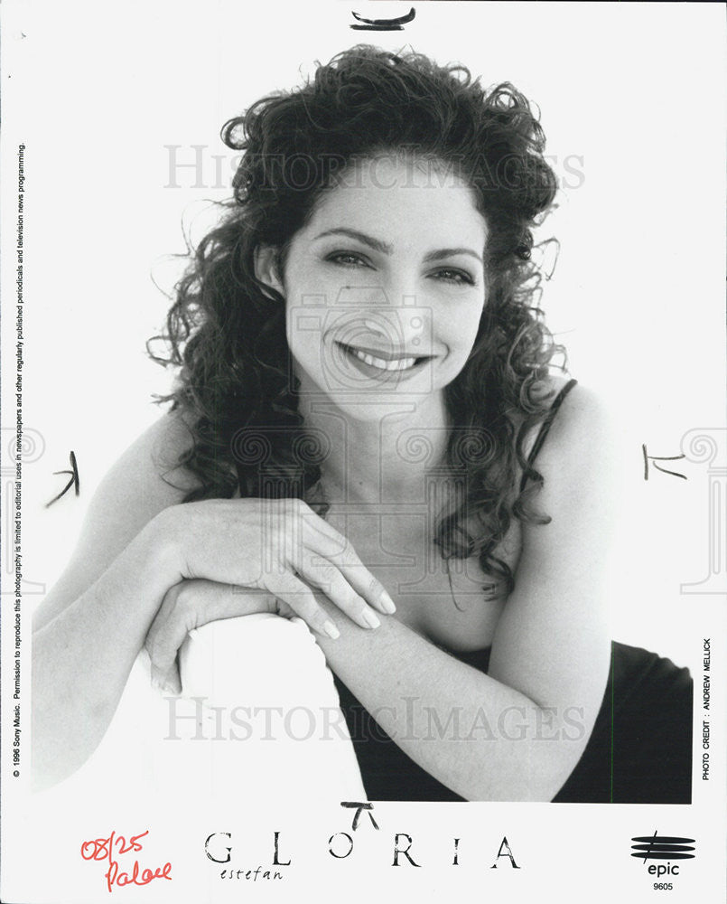 1996 Press Photo Musician Gloria Estefan - Historic Images