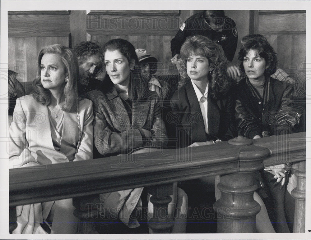 1991 Press Photo Actress Swoosie Kurtz, Patricia Kalember, Julianne Phillips - Historic Images