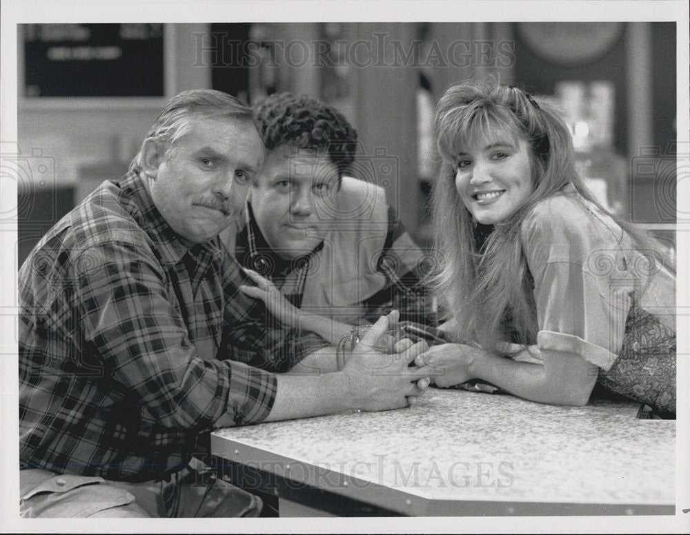 Press Photo of NBC-TV series &quot;Wings&quot; &quot;cheers&quot; episode. - Historic Images