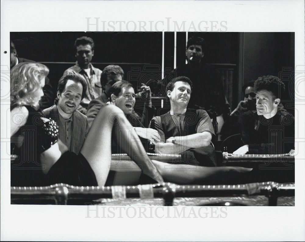 Press Photo Mad About You Series Kirsten Holmquist Paul Reiser Lyle Lovett - Historic Images