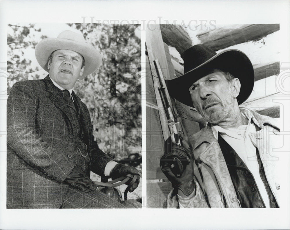 Press Photo Leonard Nimoy And Dennis Farina Guest Star On Bonanza: The Ghosts - Historic Images