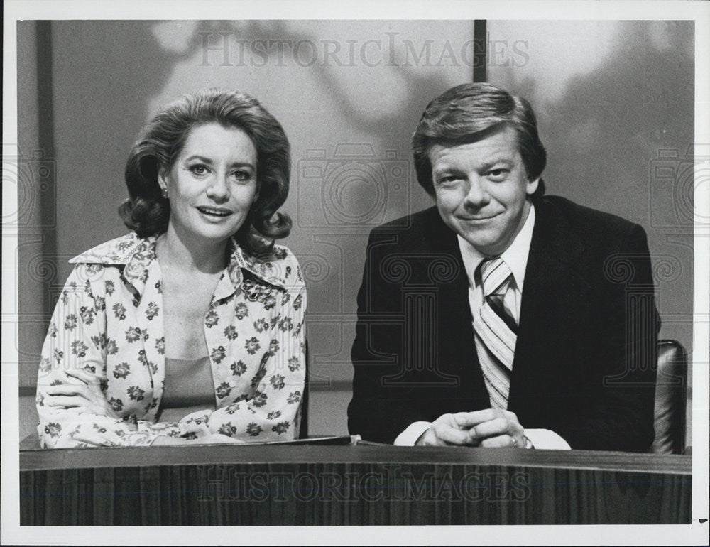 1974 Press Photo Today Show Barbara Walters &amp; Jim Hartz - Historic Images