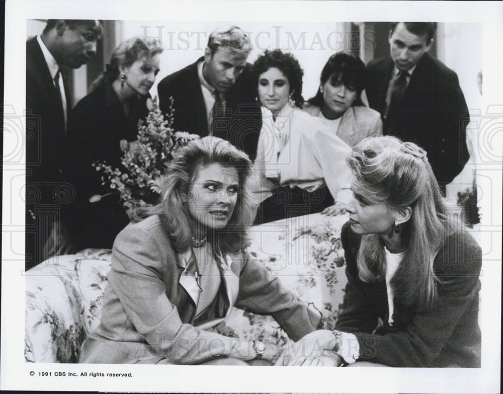 1991 Press Photo Faith Ford Actress Candice Bergen Corky&#39;s Place Comedy Series - Historic Images