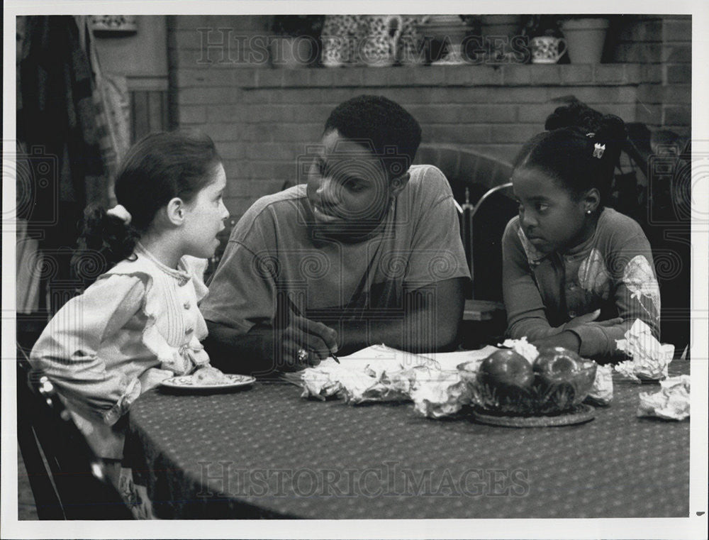 1988 Press Photo Grace Johnston, Malcolm Jamal Warner, Keshia Knight Pulliam - Historic Images