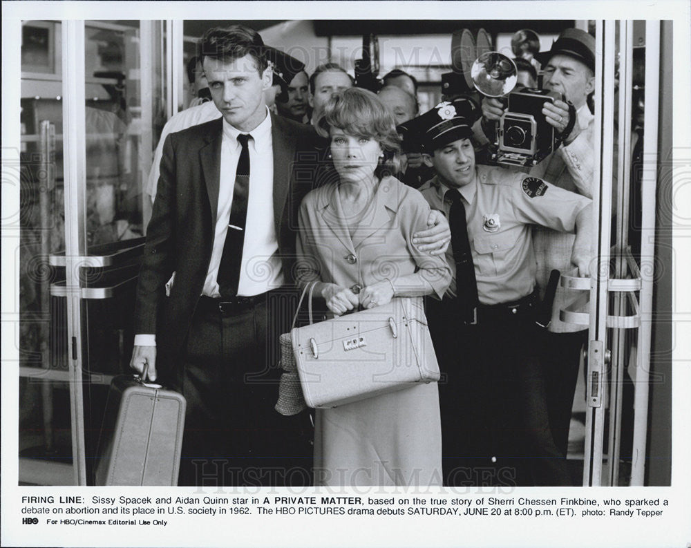 Press Photo Actress Sissy Spacek and Actor Aidan Quinn - Historic Images