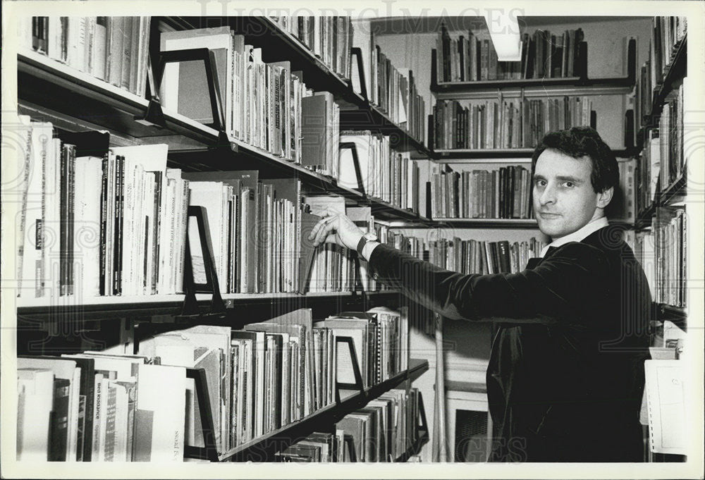 Press Photo Poet and Librarian Jonathan Barker - Historic Images