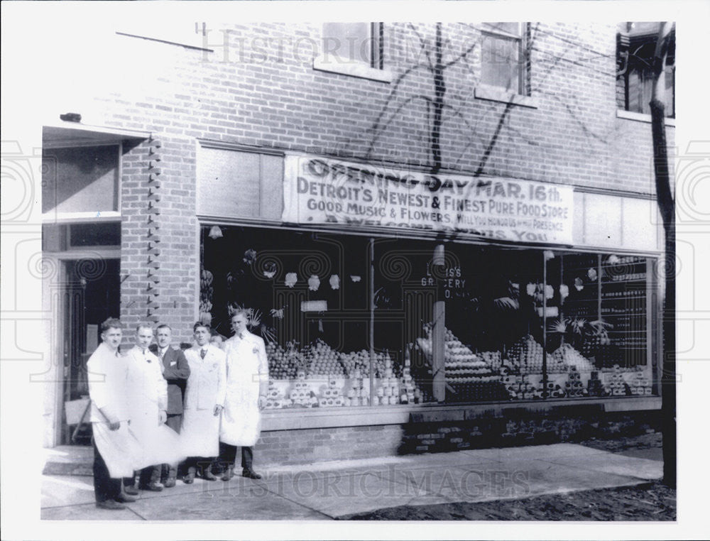 Press Photo Arab Americans in Greater Detroit at the National Museum of American - Historic Images