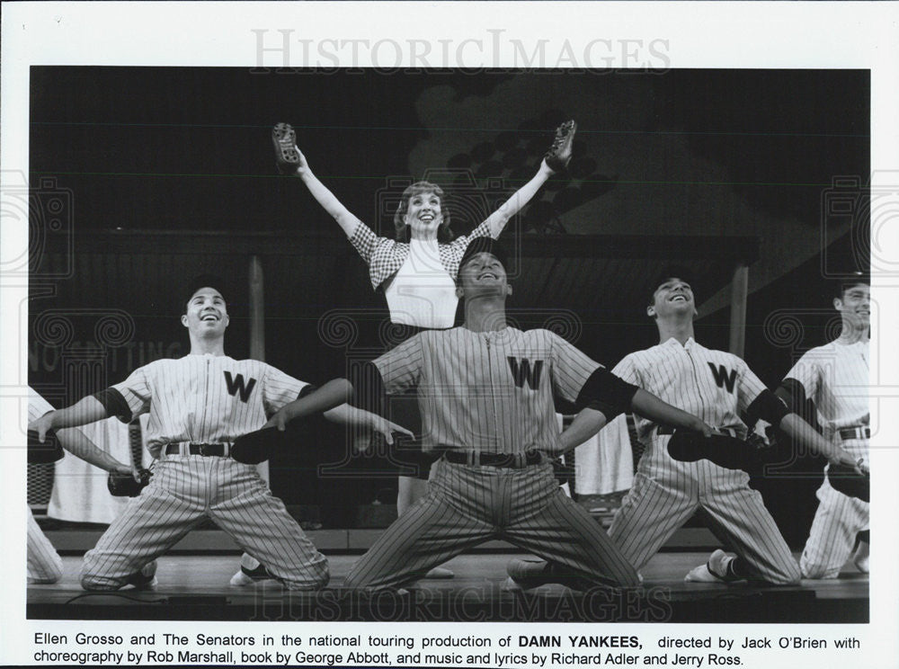 Press Photo Ellen Grosso And The Senators In Touring Production &quot;Damn Yankees&quot; - Historic Images