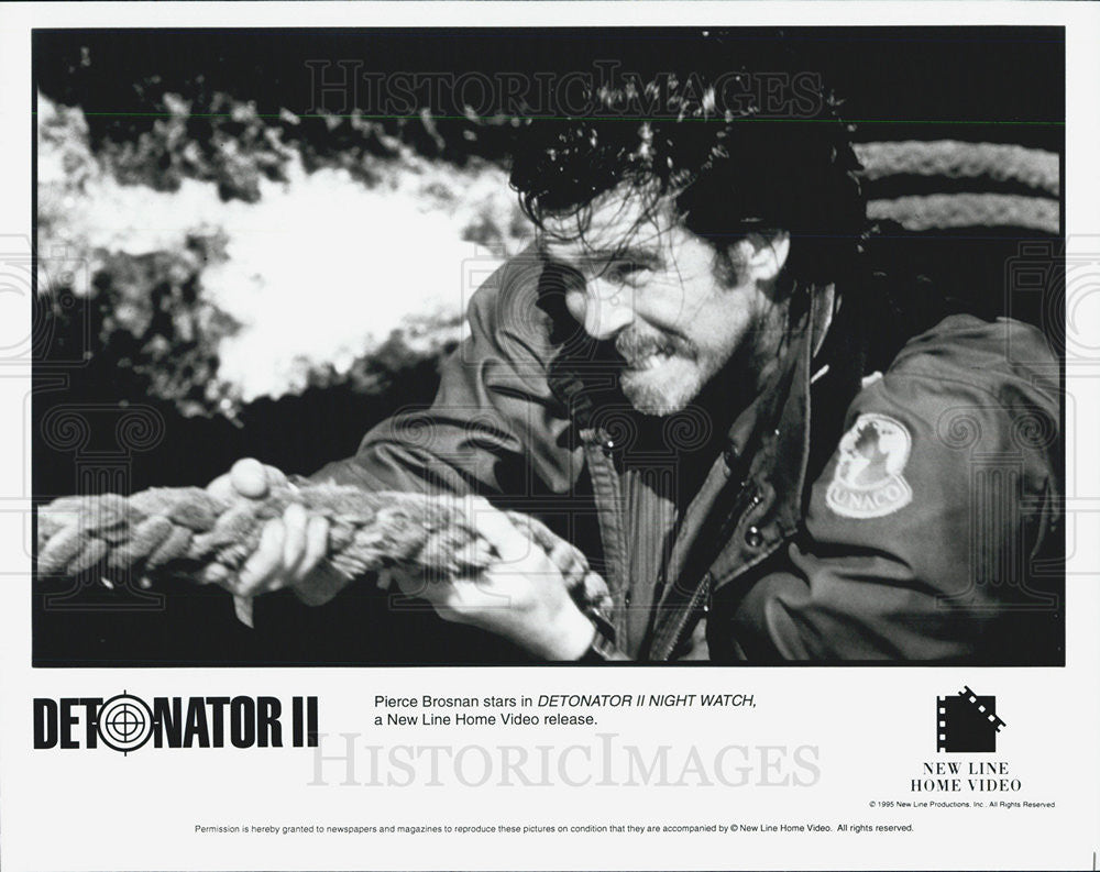 1995 Press Photo Pierce Brosnan in &quot;Detonator II Night Watch.&quot; - Historic Images