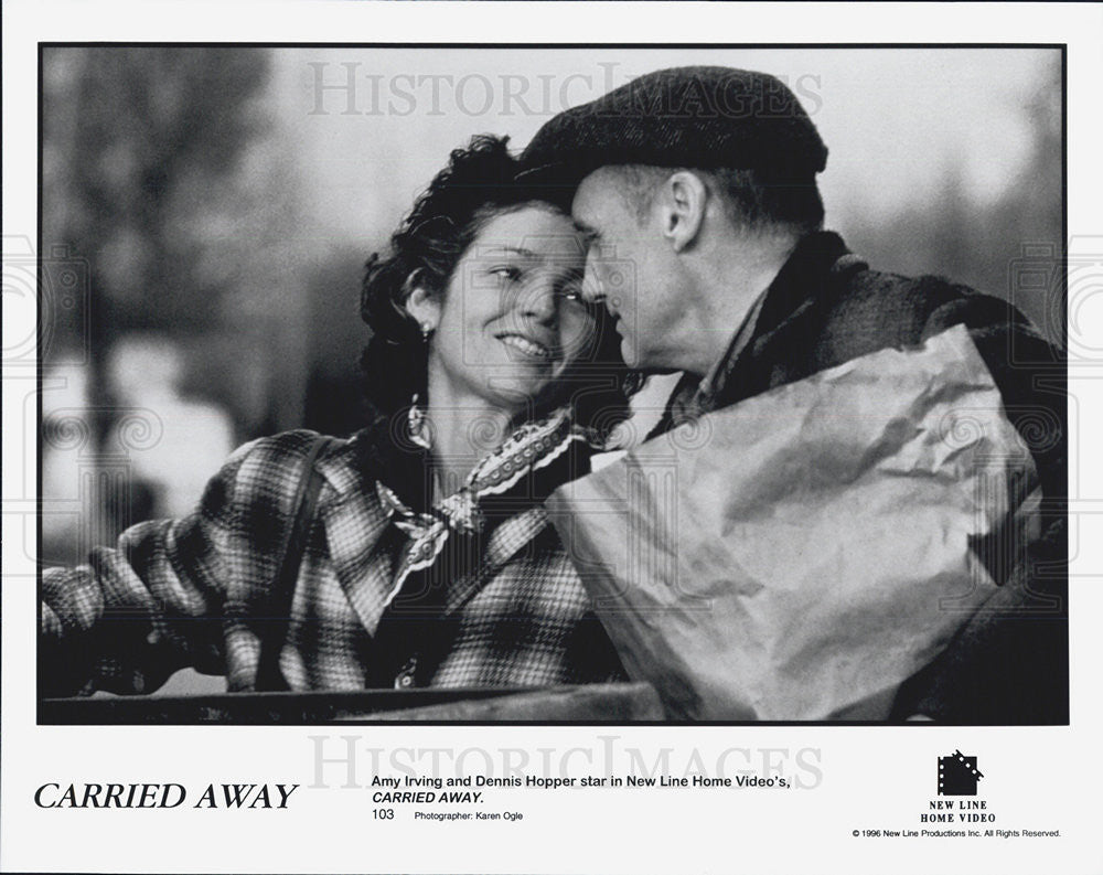 1996 Press Photo Amy Irving &amp; Dennis Hopper in &quot;Carried Away.&quot; - Historic Images