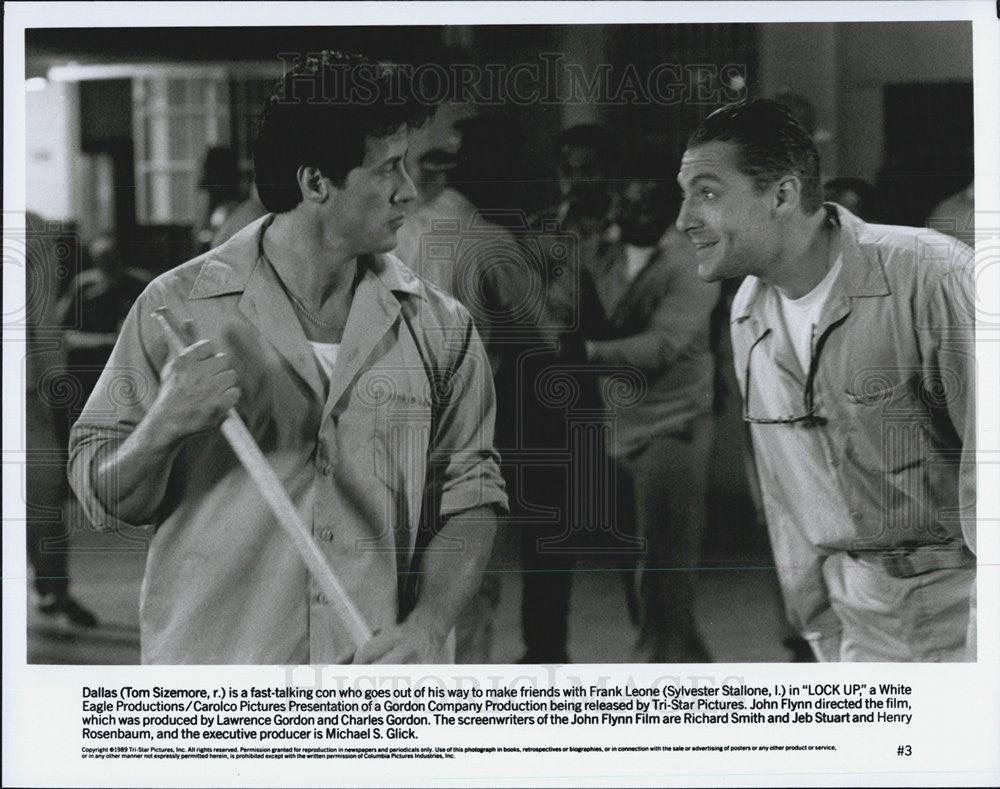1989 Press Photo Dallas Tom Sizemore Lock up Sylvester Stallone Actors - Historic Images