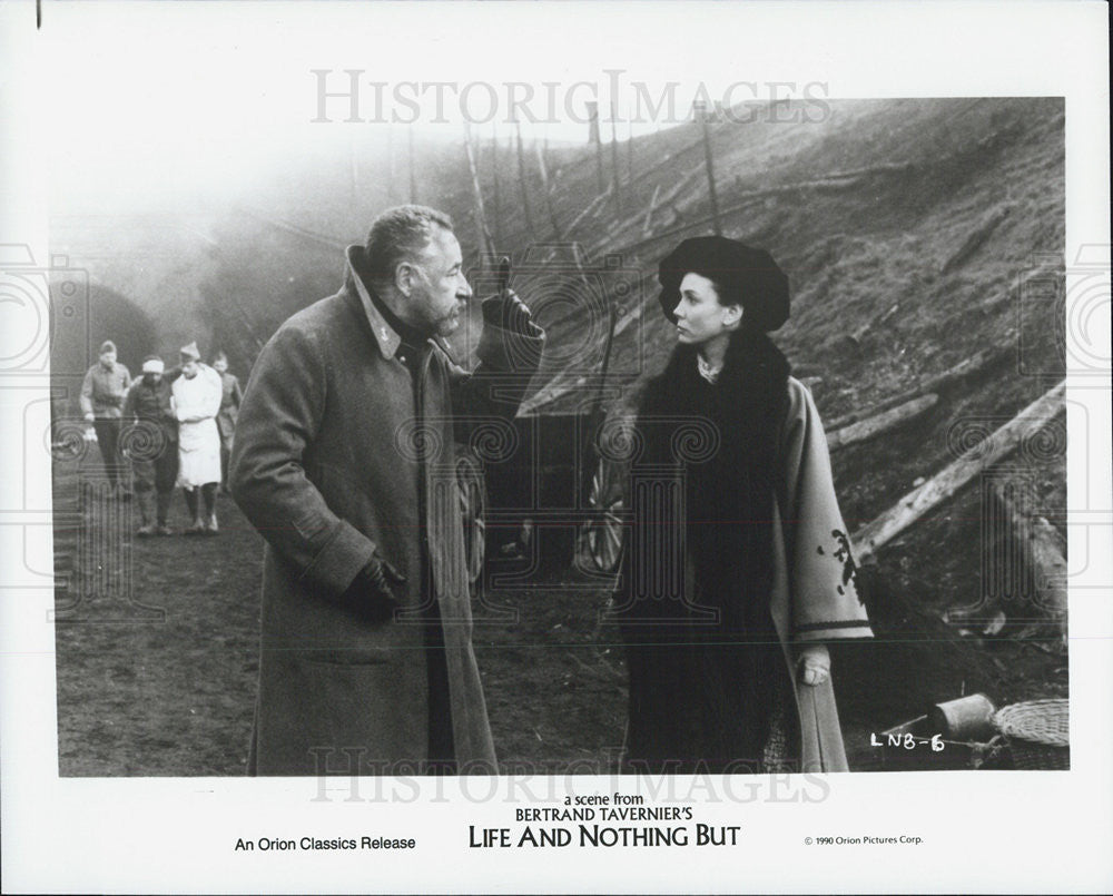 1990 Press Photo Philippe Noiret, Sabine Azema, Life and Nothing But - Historic Images