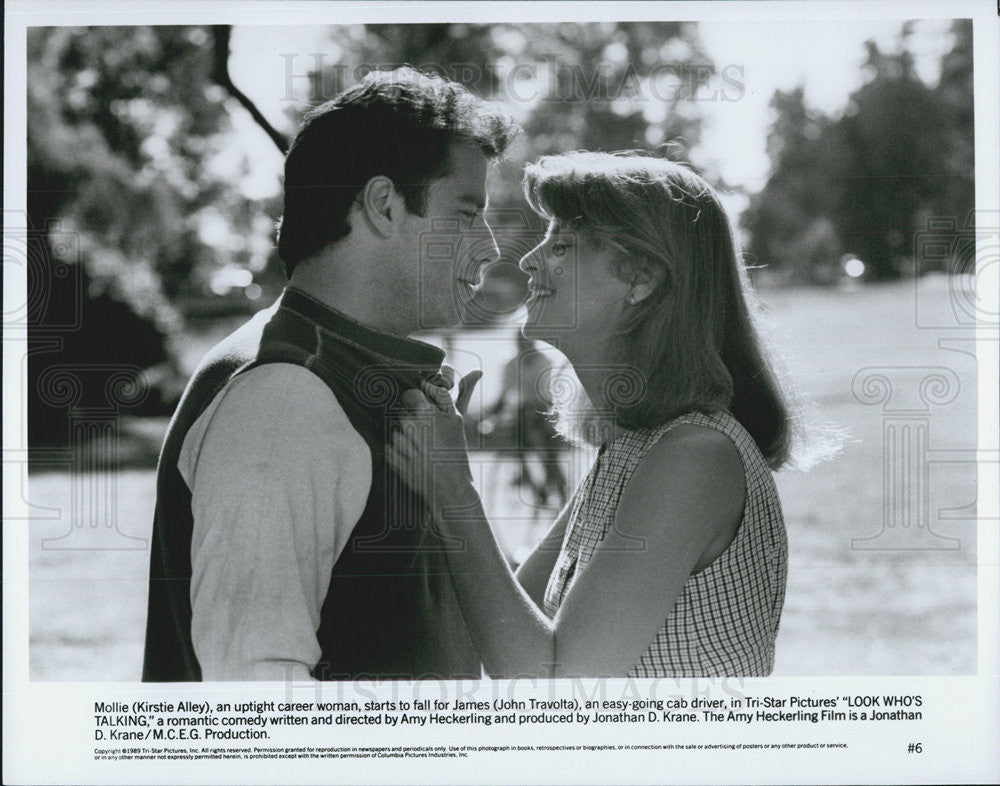 1989 Press Photo Kirstie Alley/John Travolta About To Kiss In Look Who&#39;s Talking - Historic Images