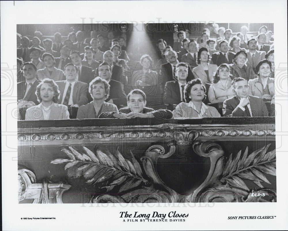 1992 Press Photo Leigh McCormack And Marjorie Yates In The Long Day Closes COPY - Historic Images