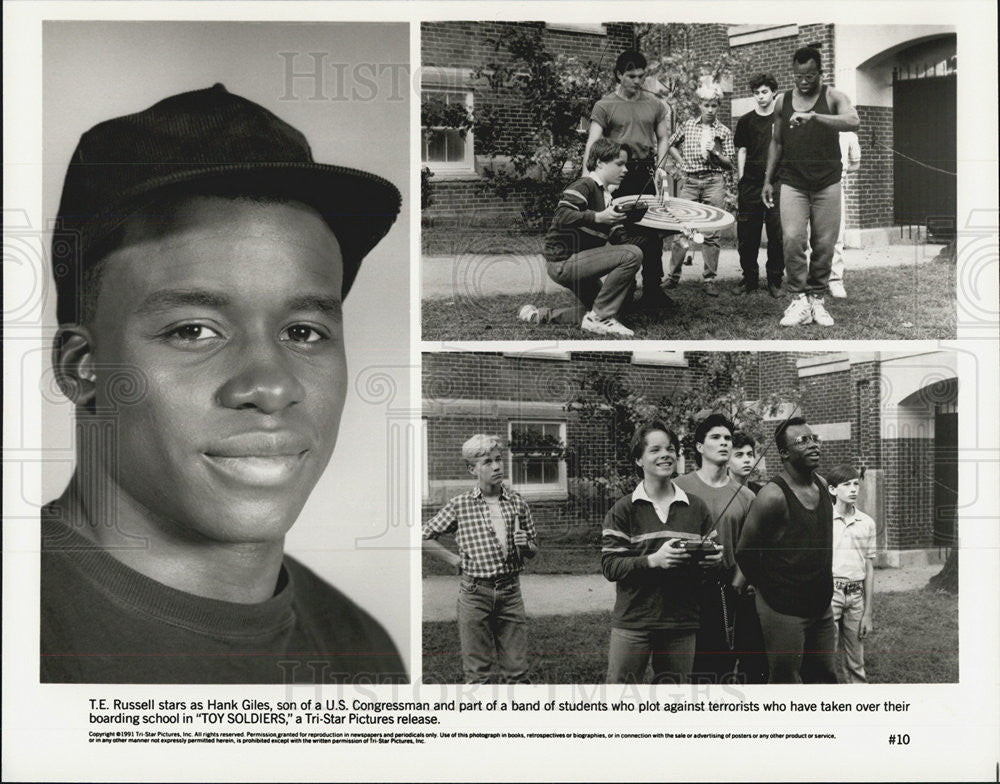 1991 Press Photo TE Russel Stars As Hank Giles In &quot;Toy Soldiers&quot; 3 Pictures COPY - Historic Images