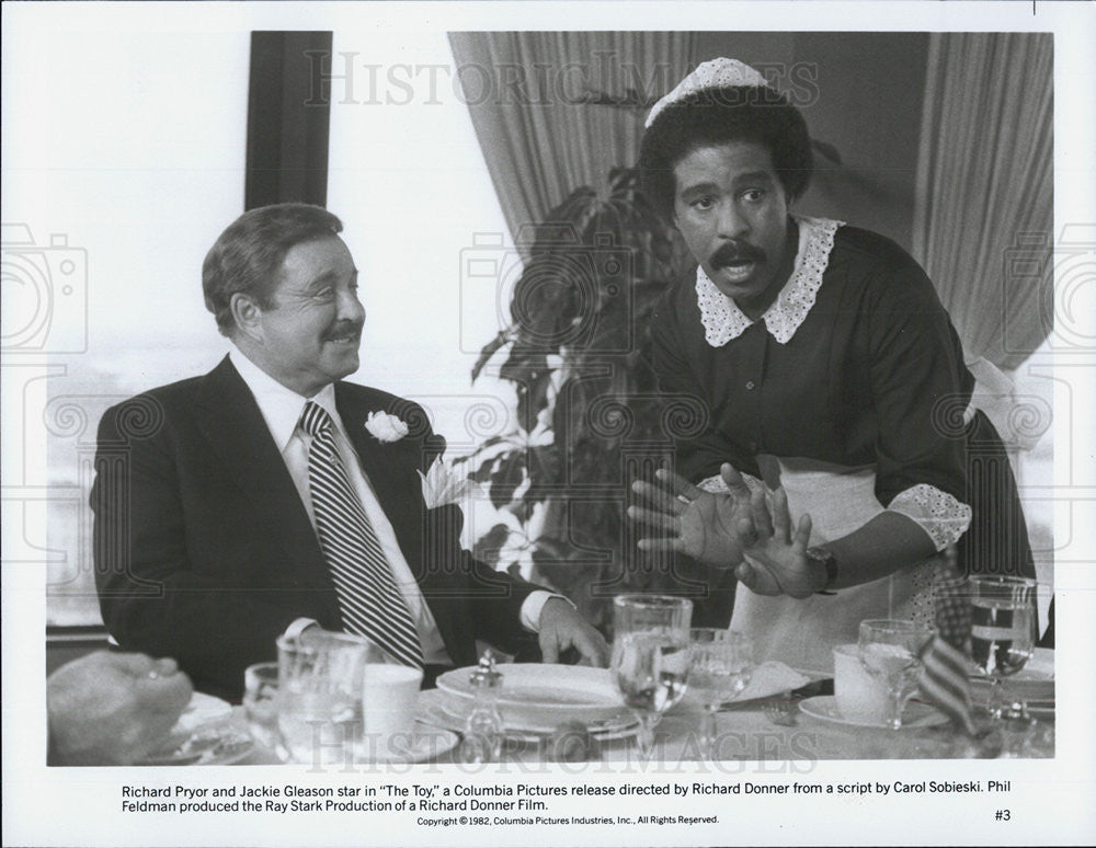 1982 Press Photo Richard Pryor In Maid Costume And Jackie Gleason In &quot;The Toy&quot; - Historic Images