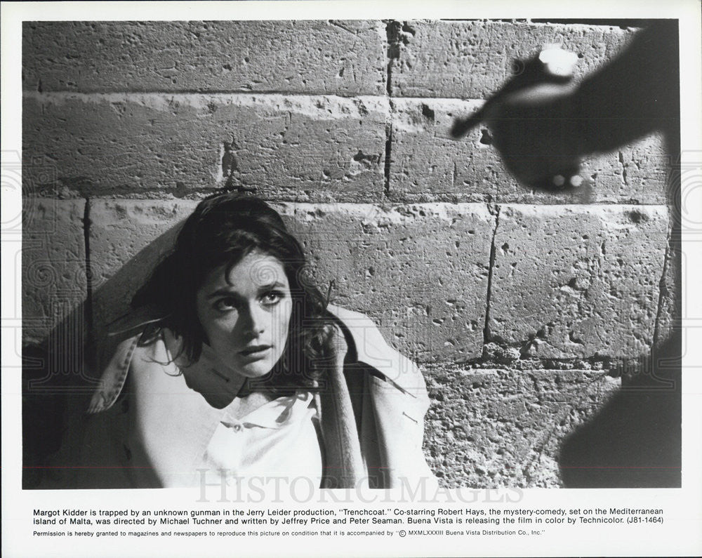 Press Photo Margot Kidder in &quot;Trenchcoat&quot; - Historic Images