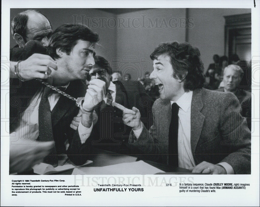 1984 Press Photo Dudley Moore Actor Armand Assante Unfaithfully Yours Movie Film - Historic Images