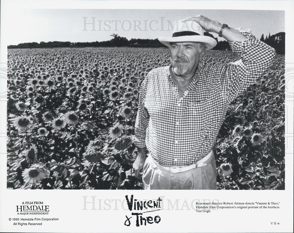 Press Photo Director Robert Altman of the movie Vincent and Theo - Historic Images