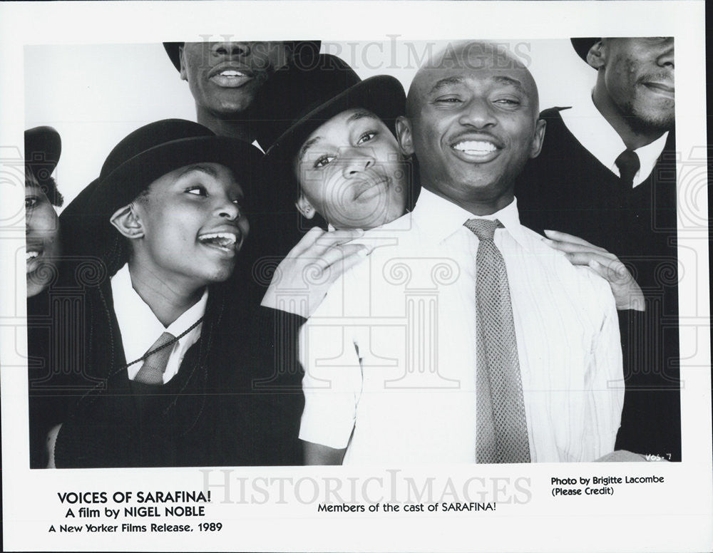 1989 Press Photo Members of the cast of Sarafina film by Nigel Noble - Historic Images