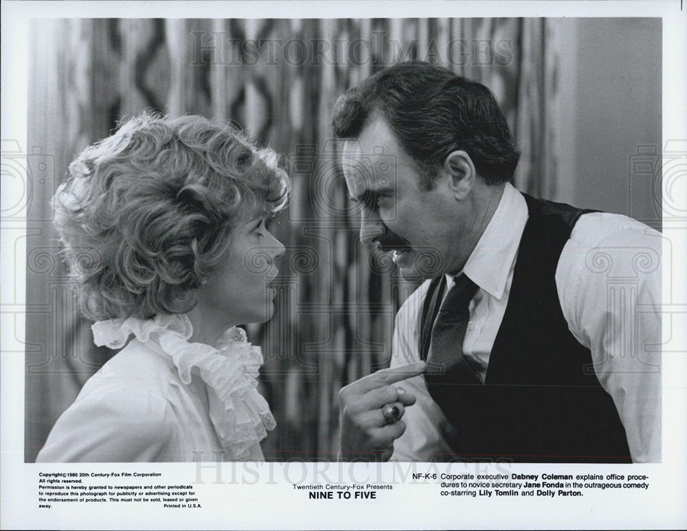 1980 Press Photo Dabney Coleman & Jane Fonda "Nine to Five" - Historic Images