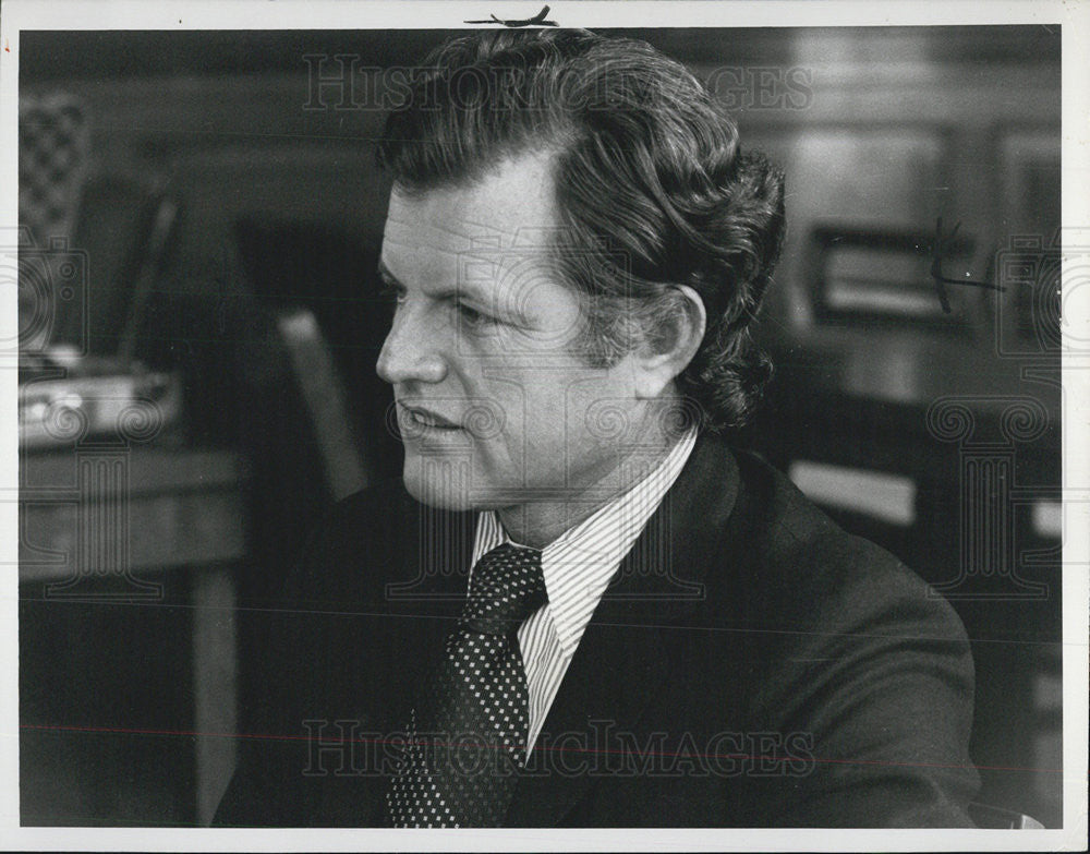 1974 Press Photo of Sen. Edward Kennedy in CBS Reports: - Historic Images