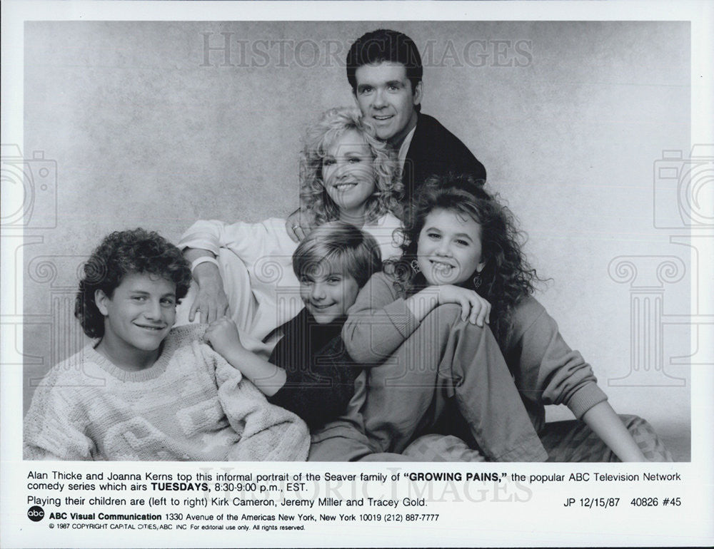 1987 Press Photo Kirk Cameron Alan Thicke Joanna Kerns Tracey Gold GROWING PAINS - Historic Images