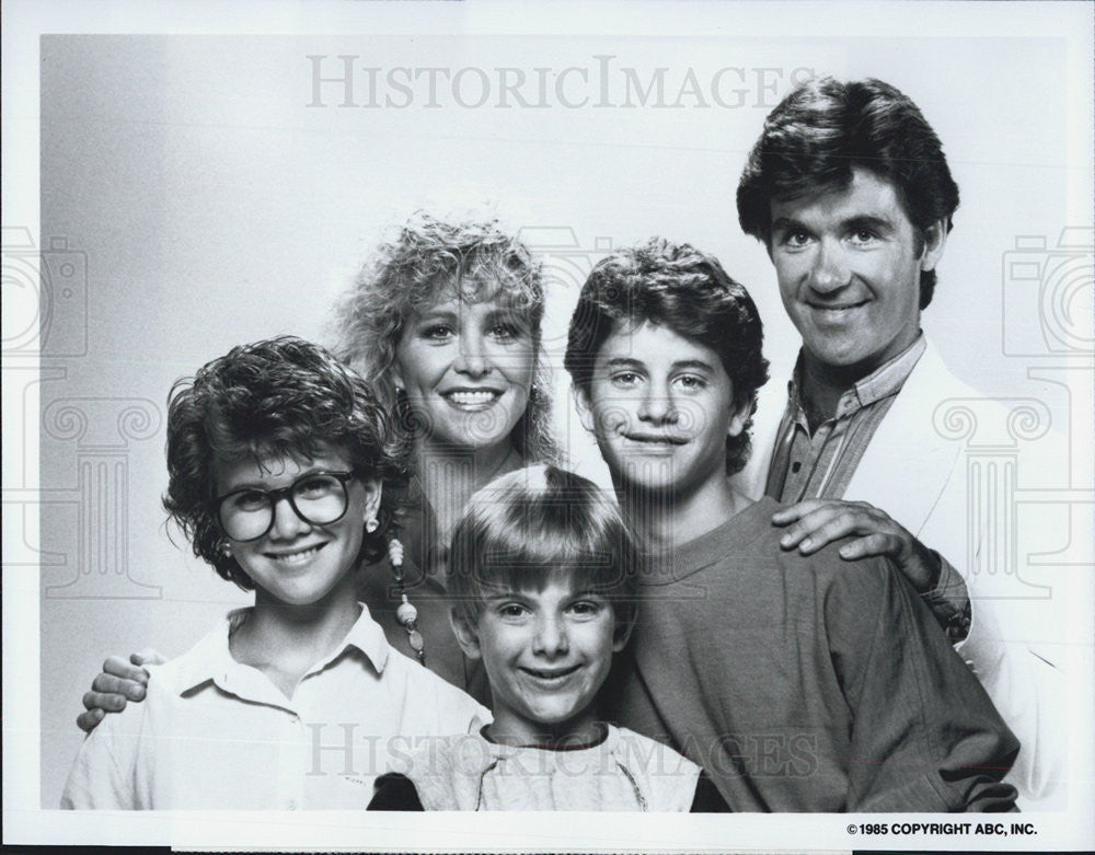 Press Photo Growing Pains TV Series Cast Actor Alan Thicke and Joanna Kerns - Historic Images