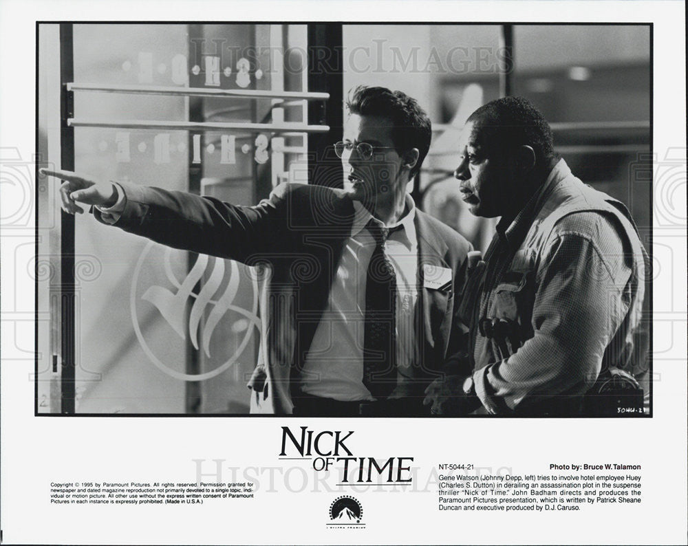 1995 Press Photo Johnny Depp As Gene Watson And Charles Dutton In Nick Of Time - Historic Images