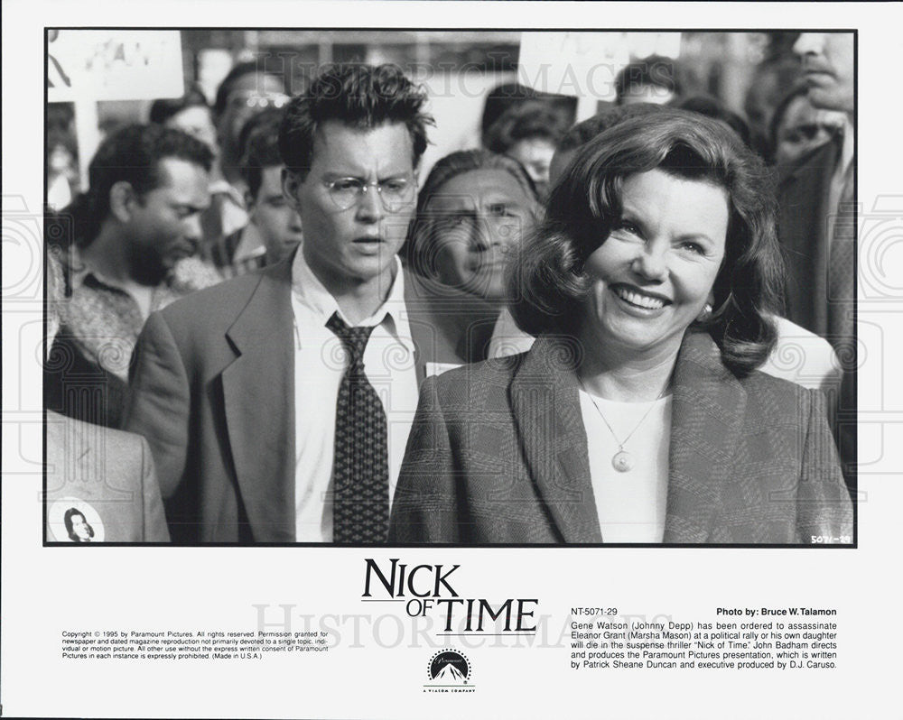 1995 Press Photo Johnny Depp And Marsha Mason At Rally In Nick Of Time - Historic Images